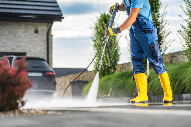 Best Restaurant Pressure Washing  in Lake Belvedere Estates, FL